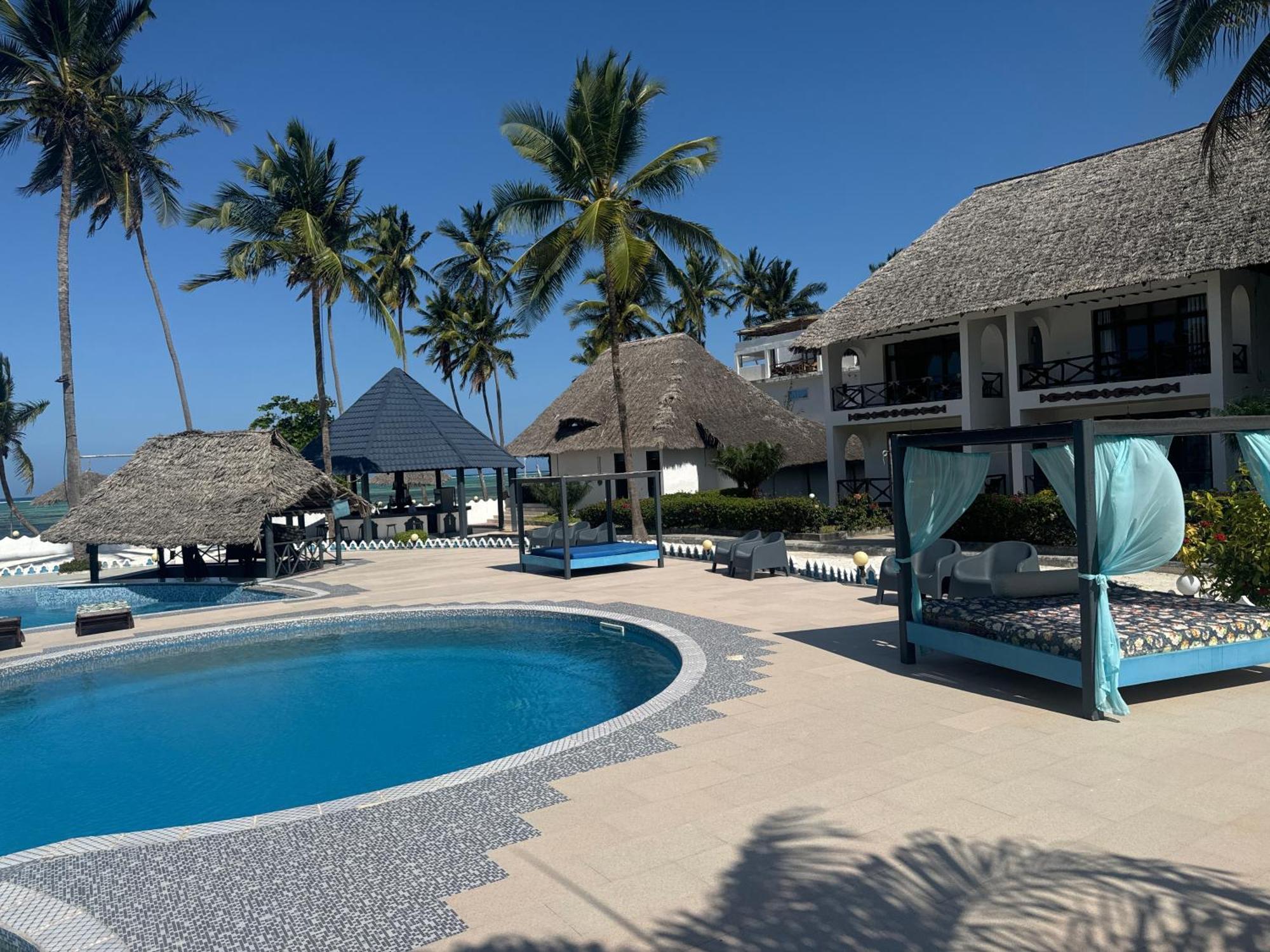 Zanzinite Beach Spa Hotel Zanzibar Exterior photo